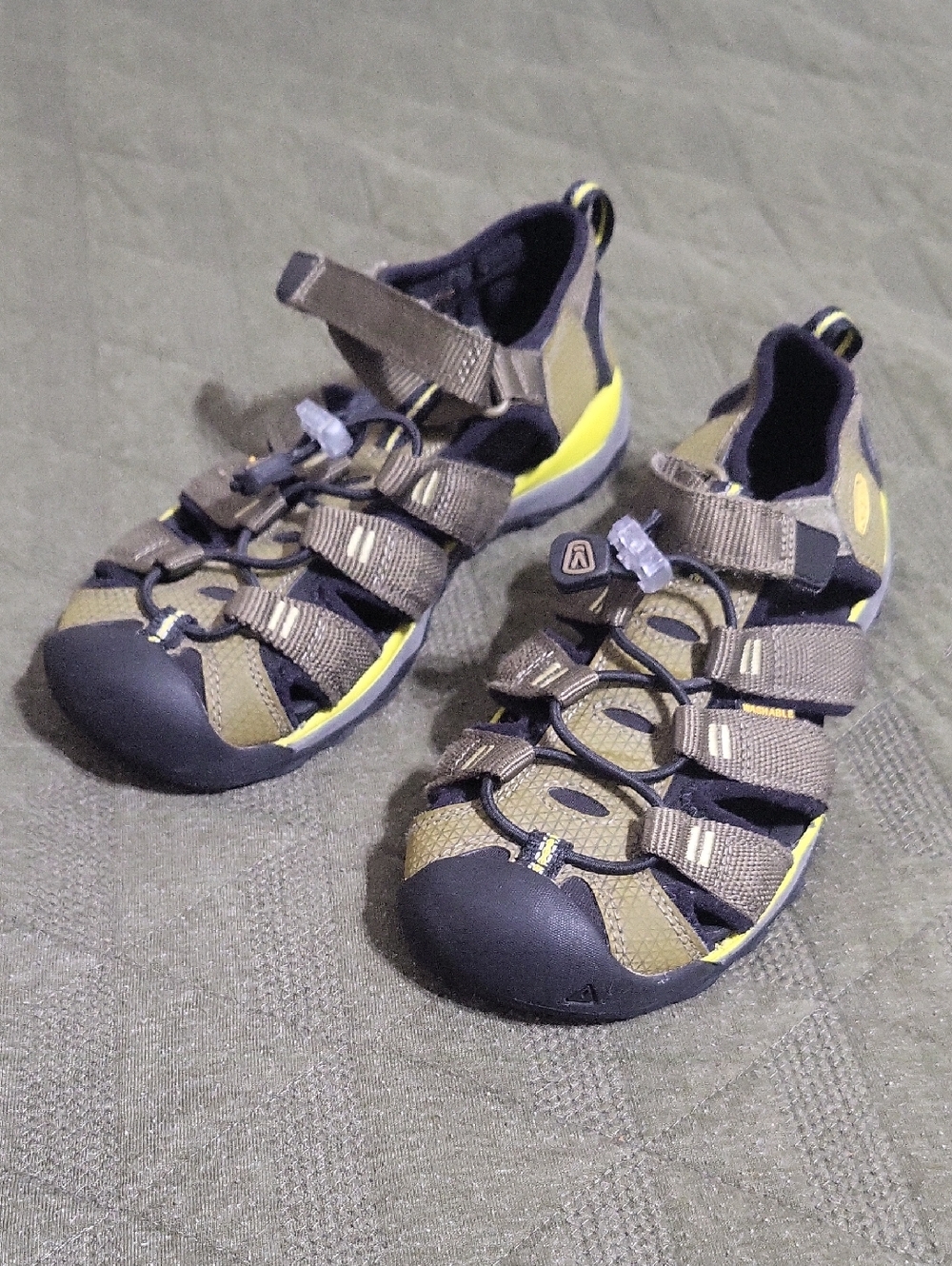 Kids Keen Olive Outdoor Sandals Hiking